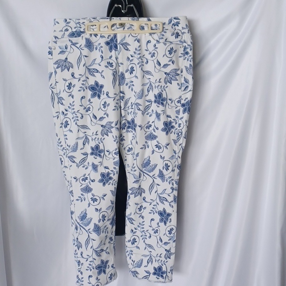 J. JILL $89 Authentic Fit Fringe Hem Cropped Stretch Denim Jean Blue Floral 10